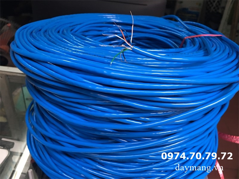 cáp mạng cat5e xanh 1